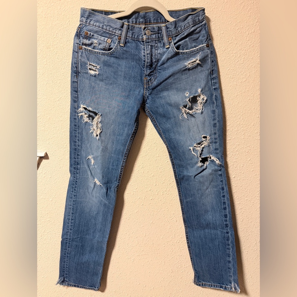 Men’s Distress Levi Jeans 511 Slim Fit  29 x 32